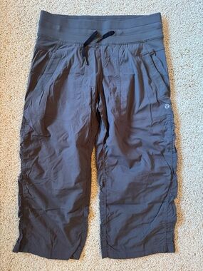 Lululemon Dance Studio Crop Sz 4